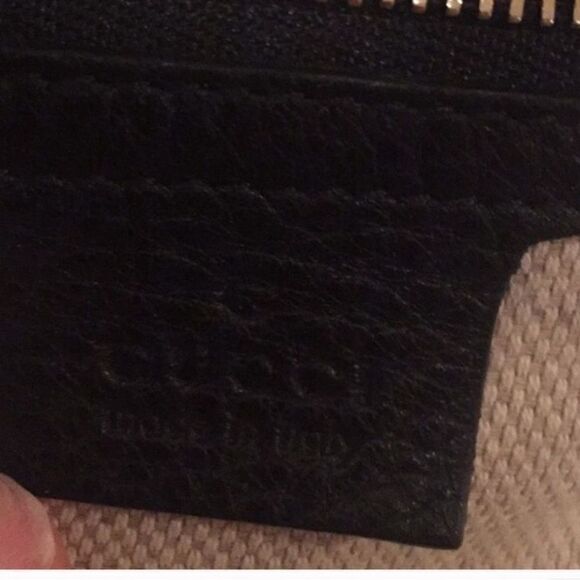 🎉1 hr sale 🎉Gucci SoHo shoulder bag❤️ - Picture 6 of 8